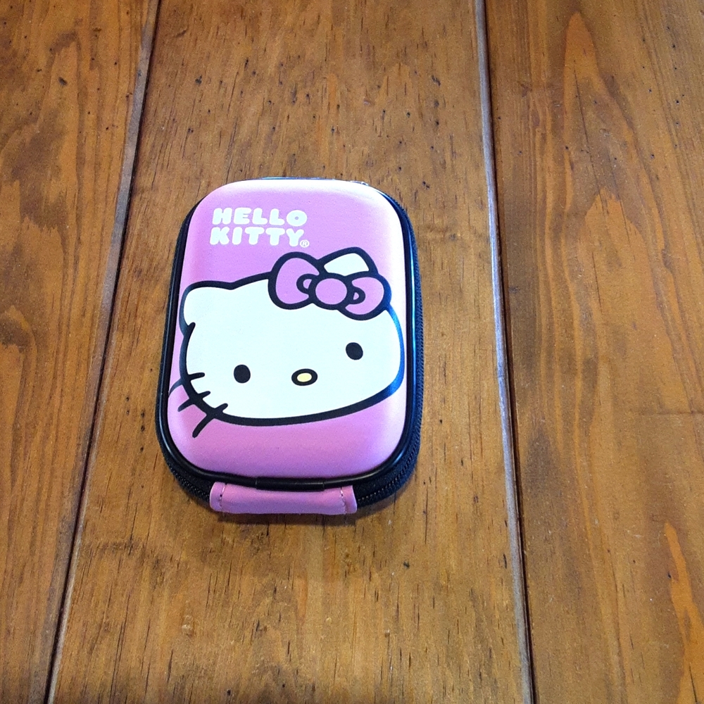 Hello Kitty Multi-Purpose Belt Case Earbuds, Keys, I.D.